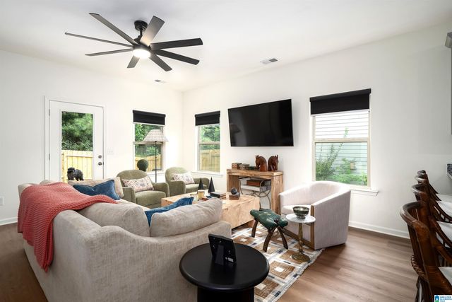375 LAKERIDGE DRIVE, Trussville, AL 35173