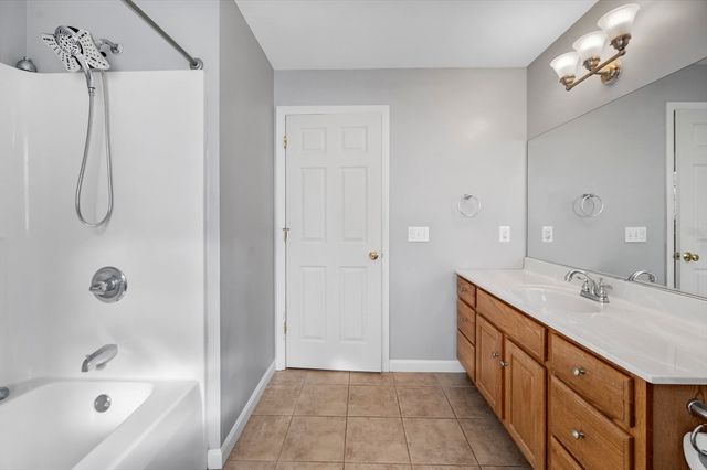 164 Railroad St, Belchertown, MA 01007