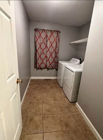 164 Railroad St, Belchertown, MA 01007