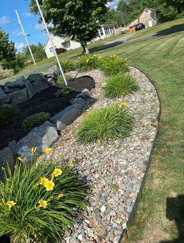 164 Railroad St, Belchertown, MA 01007