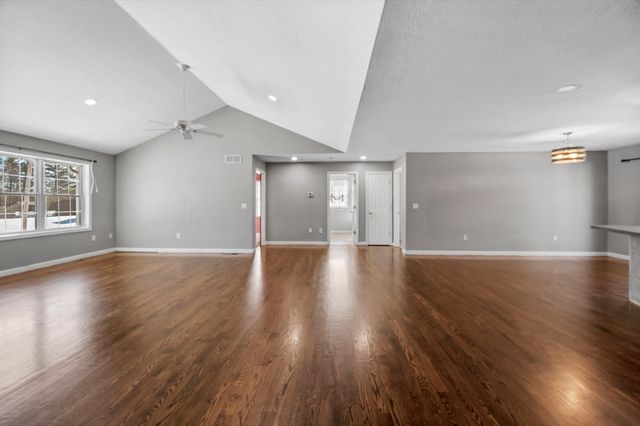 164 Railroad St, Belchertown, MA 01007