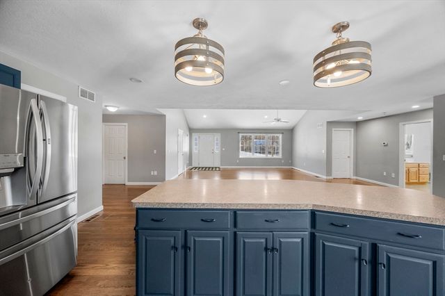 164 Railroad St, Belchertown, MA 01007