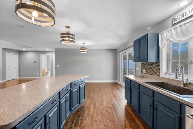 164 Railroad St, Belchertown, MA 01007