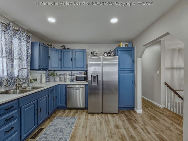 561 Valley Street, St Albans, WV 25177