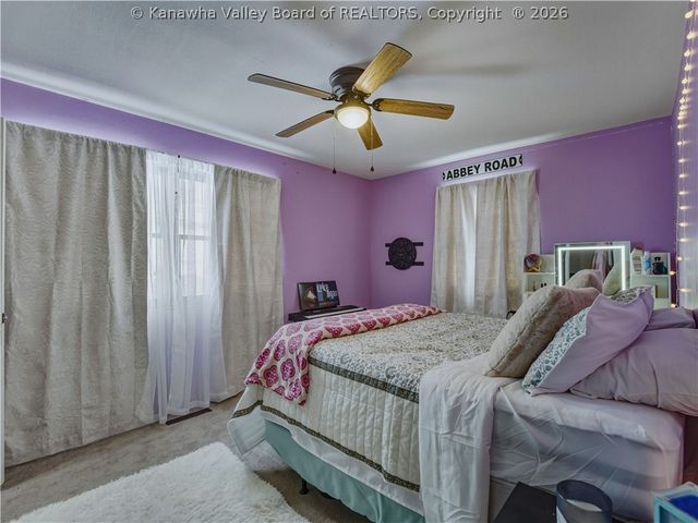 561 Valley Street, St Albans, WV 25177