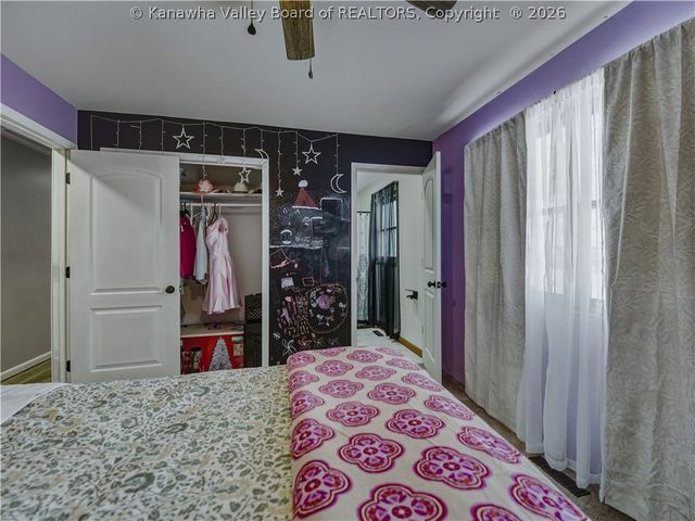 561 Valley Street, St Albans, WV 25177