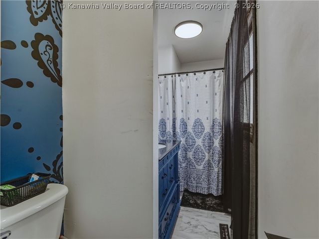 561 Valley Street, St Albans, WV 25177