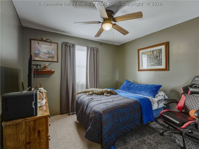 561 Valley Street, St Albans, WV 25177