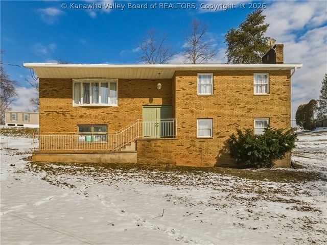 561 Valley Street, St Albans, WV 25177