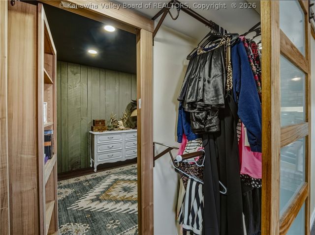 561 Valley Street, St Albans, WV 25177