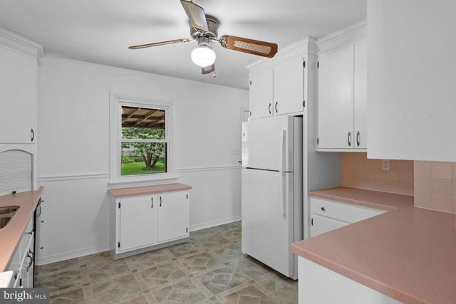 6351 JEANETTE DR, East Petersburg, PA 17520