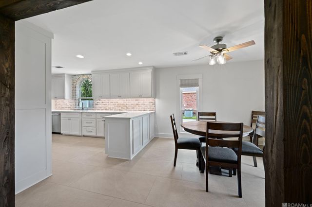 14173 Troy Duplessis Rd, Gonzales, LA 70737