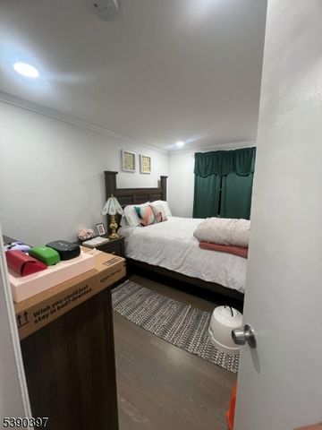 505 Knopf St, Linden City, NJ 07036