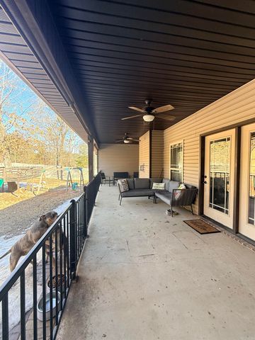 21329 Meadows Acres Drive, Hensley, AR 72065