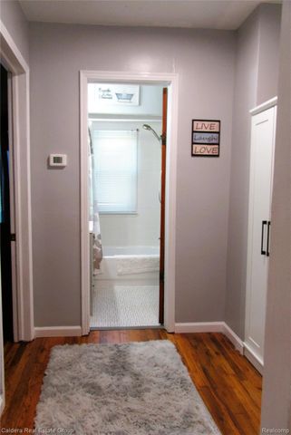 27304 Delton Street, Madison Heights, MI 48071