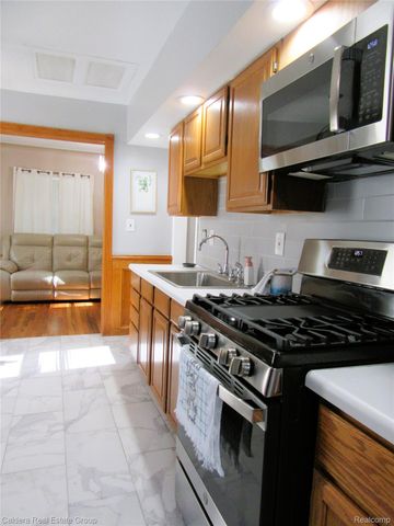 27304 Delton Street, Madison Heights, MI 48071