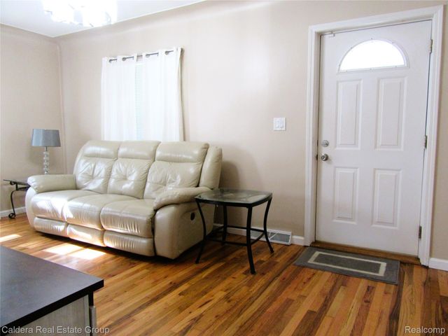 27304 Delton Street, Madison Heights, MI 48071