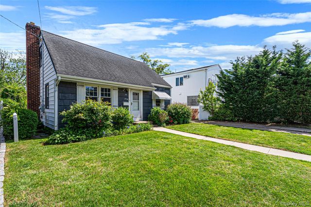 1734 Bernard Street, Merrick, NY 11566