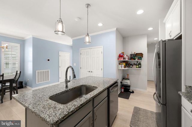 305 WATERSIDE SQ, Bridgeville, DE 19933