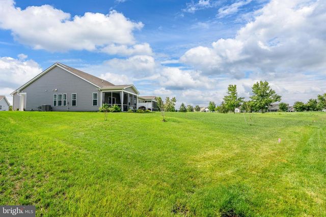 305 WATERSIDE SQ, Bridgeville, DE 19933