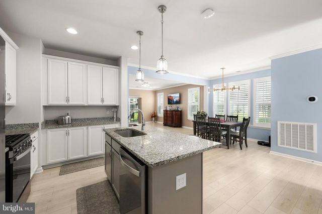 305 WATERSIDE SQ, Bridgeville, DE 19933