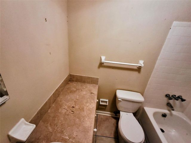 112 AMY CIRCLE, Lakeland, FL 33809