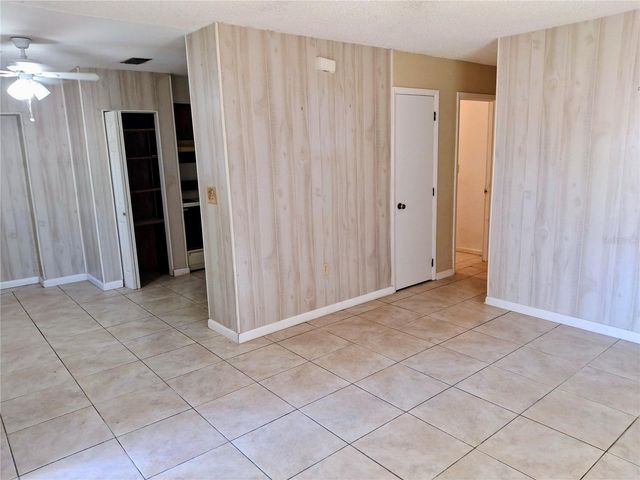 112 AMY CIRCLE, Lakeland, FL 33809