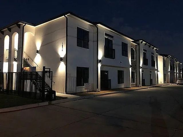 1514 E 15th Street 21, Plano, TX 75074