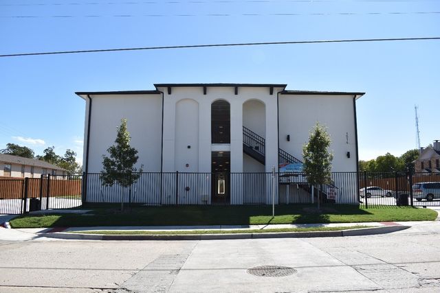 1514 E 15th Street 21, Plano, TX 75074