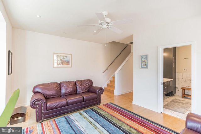 800 S 19TH ST, Philadelphia, PA 19146