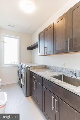 800 S 19TH ST, Philadelphia, PA 19146