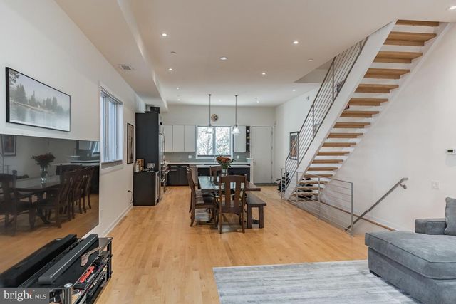 800 S 19TH ST, Philadelphia, PA 19146