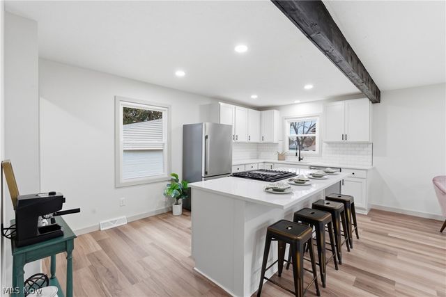 176 Grace Avenue, Barberton, OH 44203