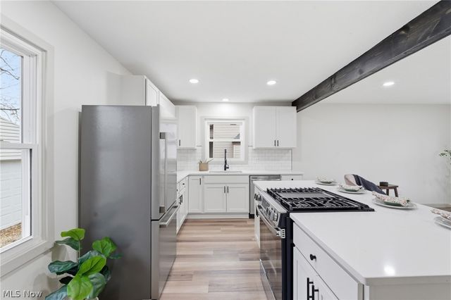 176 Grace Avenue, Barberton, OH 44203