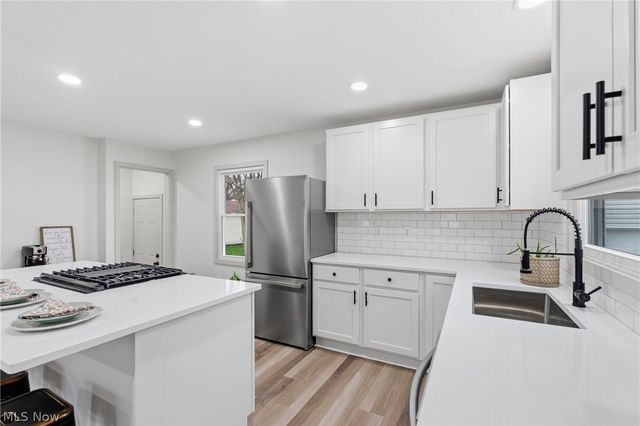 176 Grace Avenue, Barberton, OH 44203