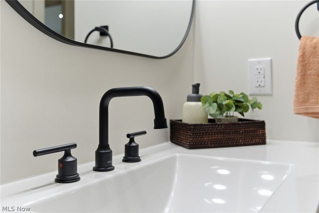 176 Grace Avenue, Barberton, OH 44203