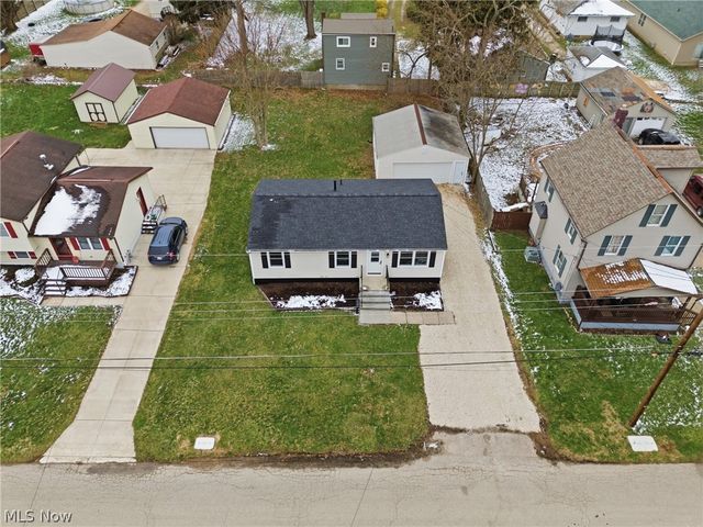 176 Grace Avenue, Barberton, OH 44203