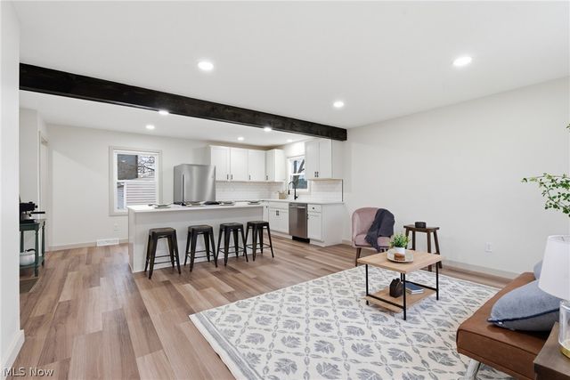 176 Grace Avenue, Barberton, OH 44203