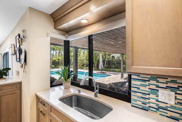 6000 NW 4th Avenue, Boca Raton, FL 33487