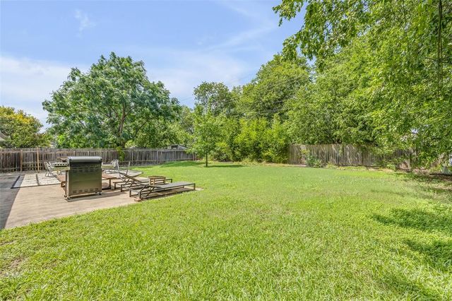 1602 Ashberry DR, Austin, TX 78723