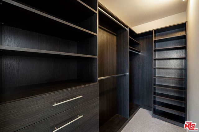 8500 Burton Way 517, Los Angeles, CA 90048