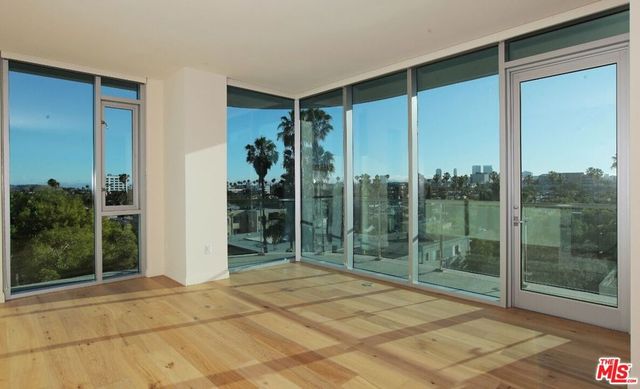 8500 Burton Way 517, Los Angeles, CA 90048