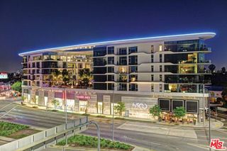 8500 Burton Way 517, Los Angeles, CA 90048