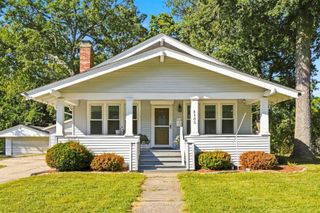 3155 18th Avenue, Moline, IL 61265