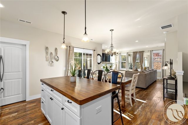 1868 Songbird Drive, Billings, MT 59101