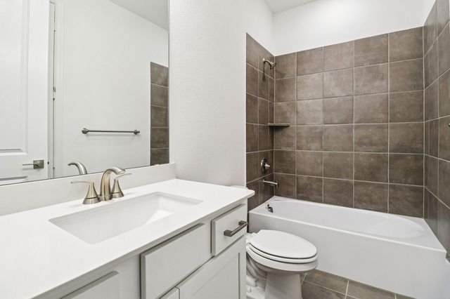 2448 Glacier Ridge, Corinth, TX 76210