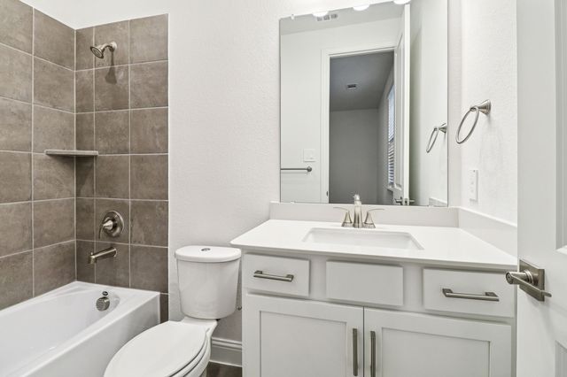 2448 Glacier Ridge, Corinth, TX 76210