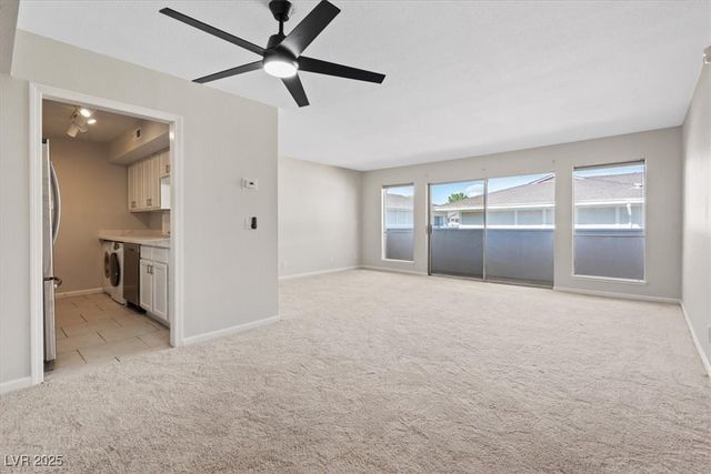 669 Oakmont Avenue 3708, Las Vegas, NV 89109