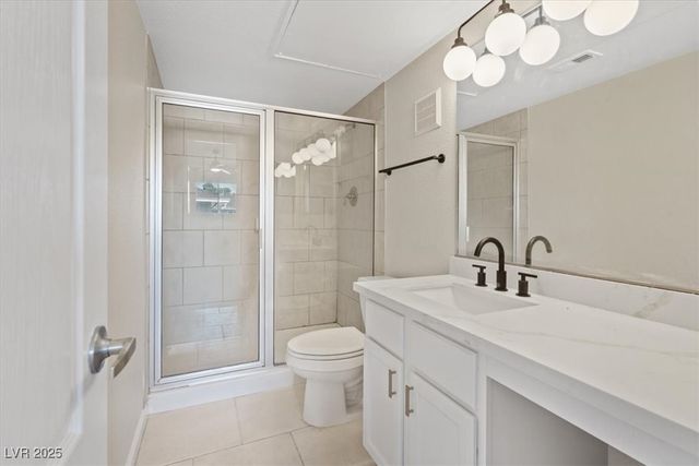 669 Oakmont Avenue 3708, Las Vegas, NV 89109