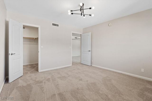 669 Oakmont Avenue 3708, Las Vegas, NV 89109